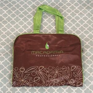 NEW Macadamia Professional Travel Bag